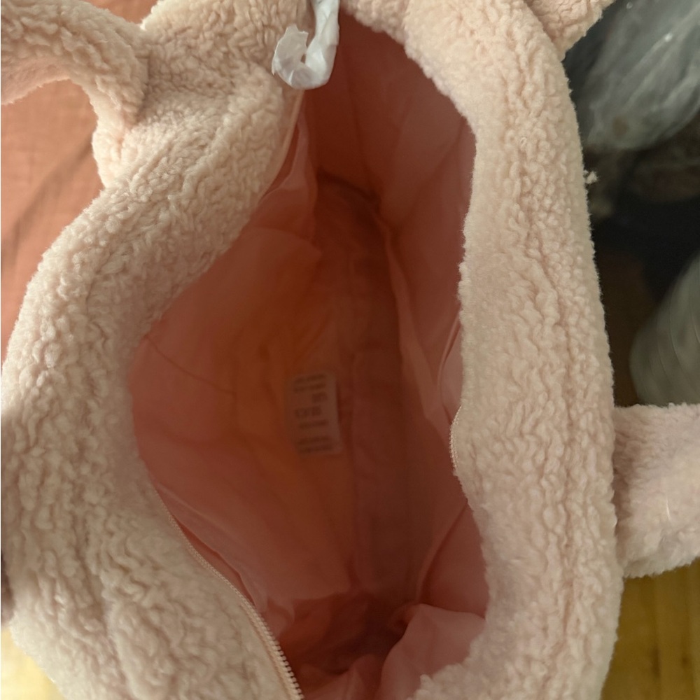 NWT Pink shearling bag - Picture 3 of 7